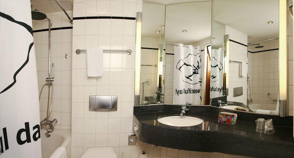 Pentahotel 4*
